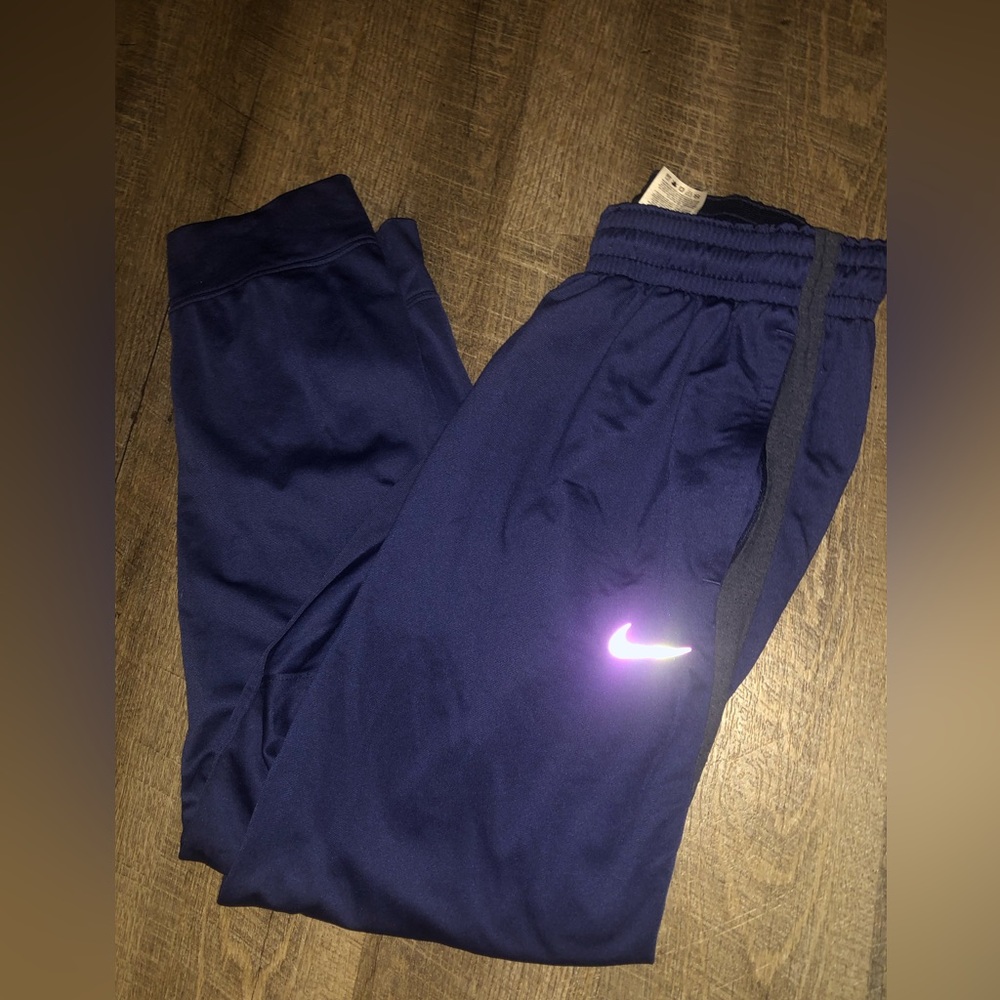 Women’s Nike sweat pants